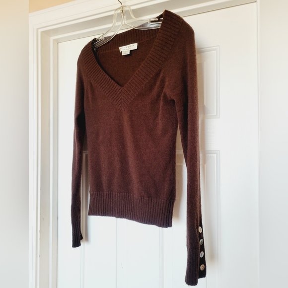 Trina Turk Los Angeles Chocolate Brown V-neck Sweater - Picture 2 of 6